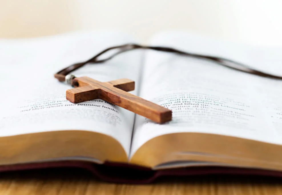 bible and cross 
