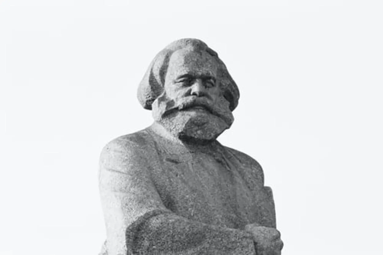 A statue of Karl Marx