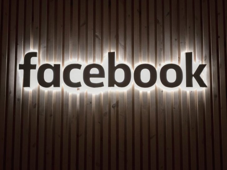Touch Facebook VS M Facebook: What’s Different?