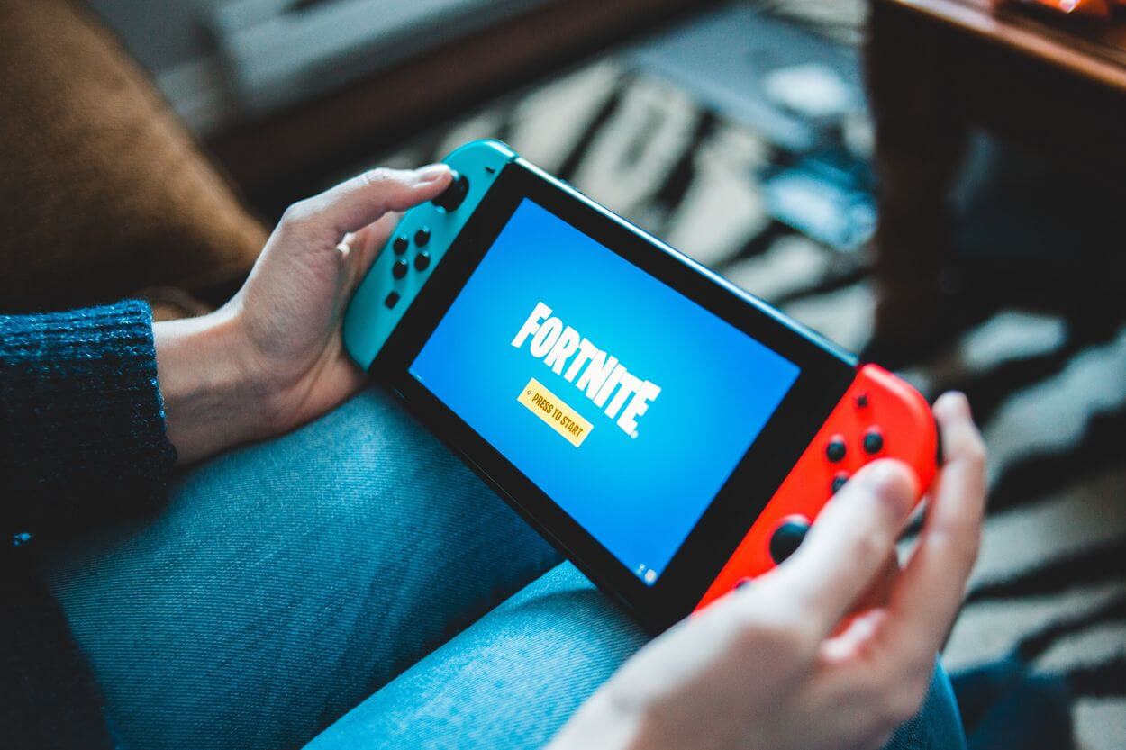 A person playing on a nintendo switch