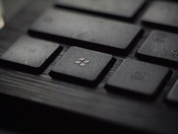 Windows logo at a keyboard key.