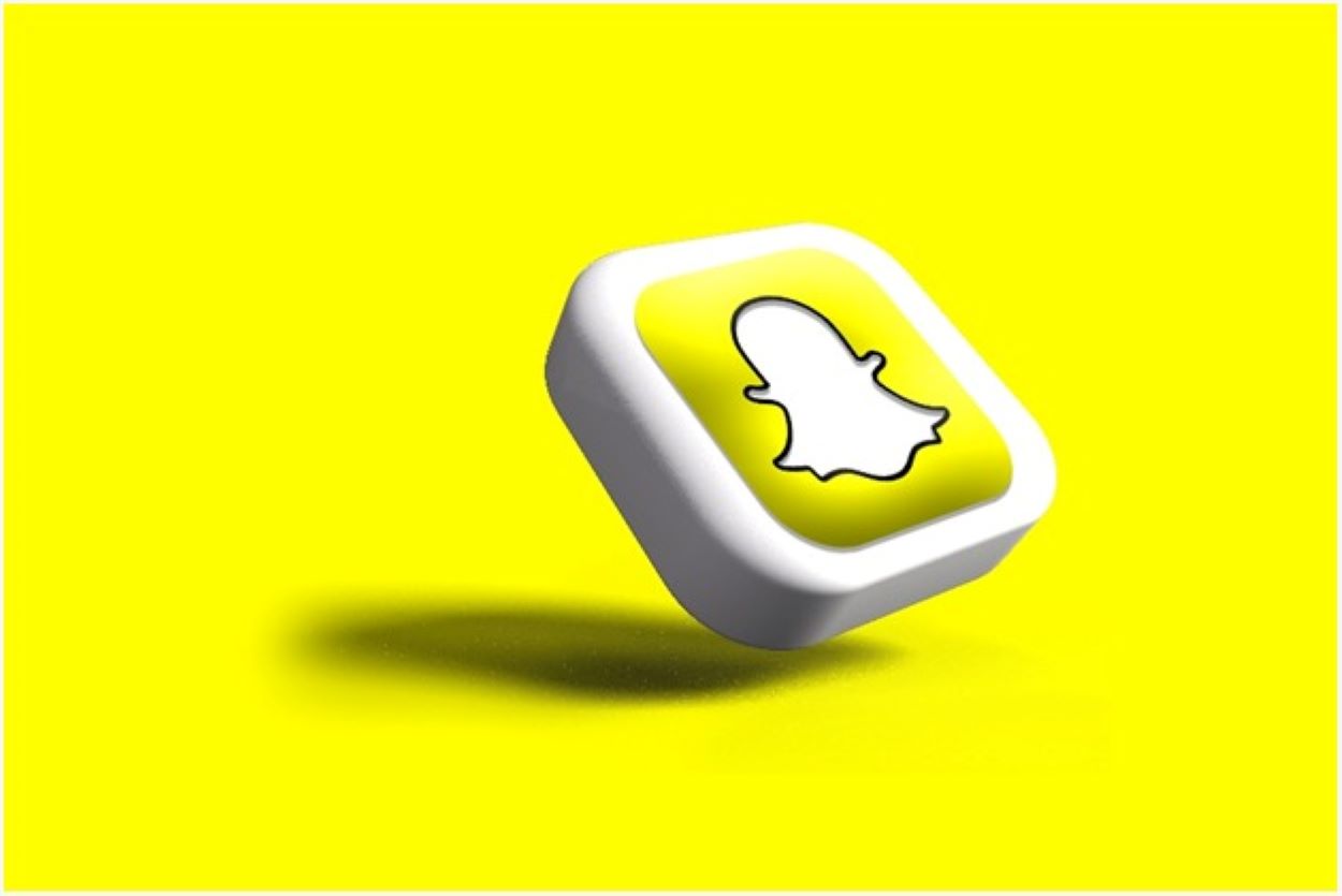 Snapchat lets you know the status of your message