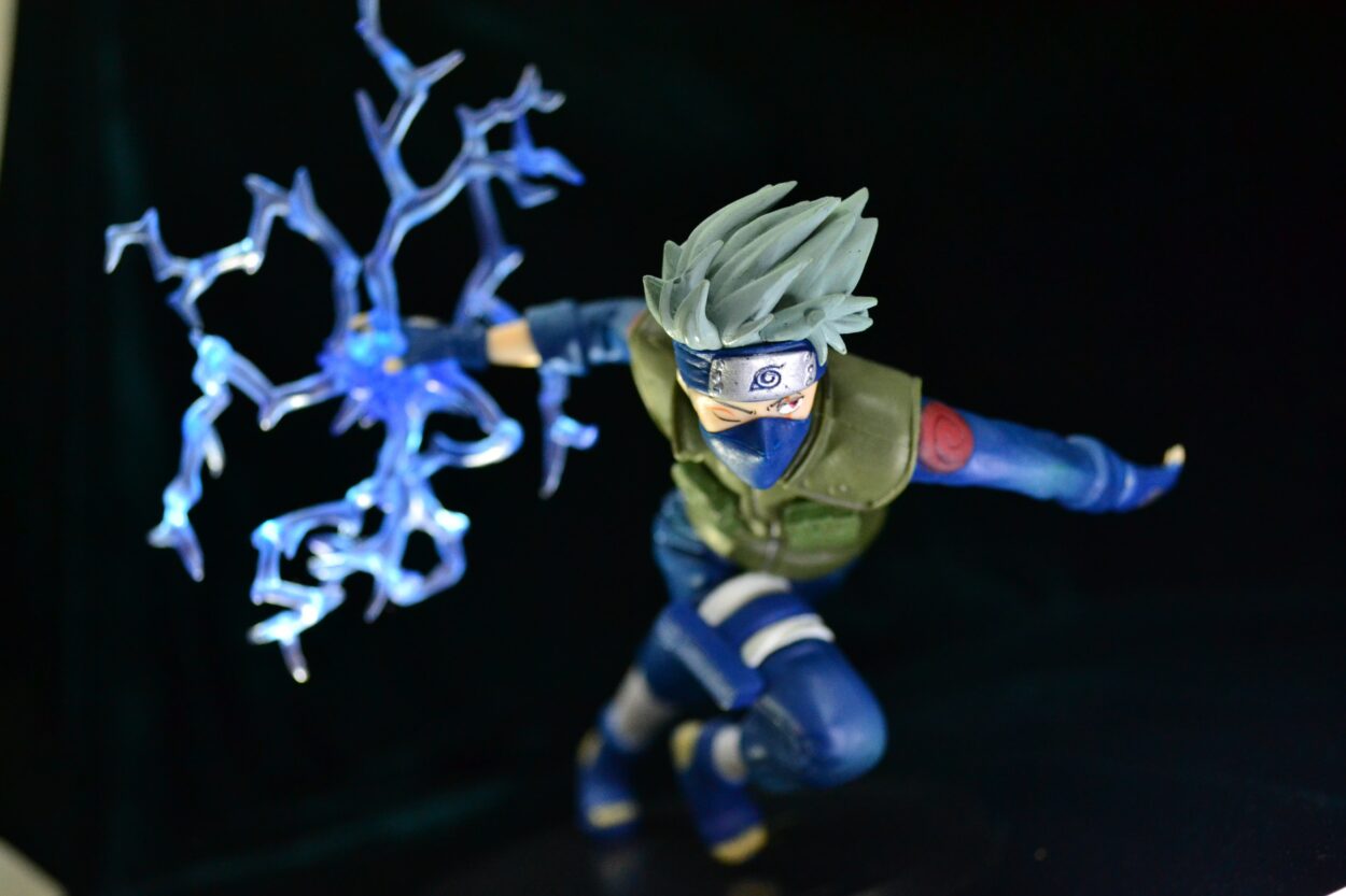 An action figure of Kakashi Hatake performing unique and cool attacks using his Chakra.