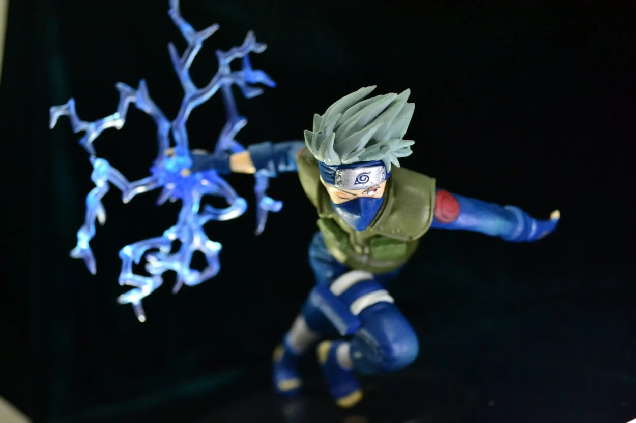 An action figure of Kakashi Hatake performing unique and cool attacks using his Chakra.