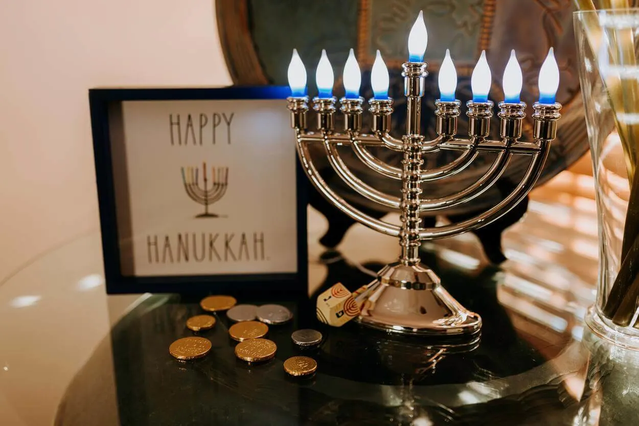 An image of decorations organized for the day of Hanukkah.