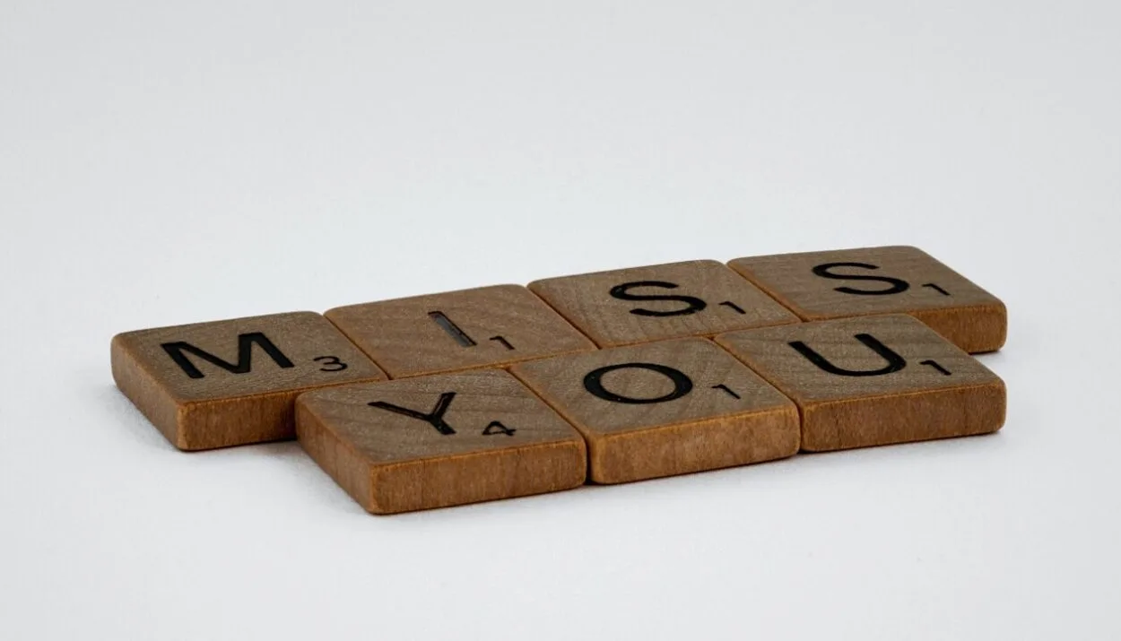 "I'm Missing you" and "I miss you" are slightly different expressions in English.