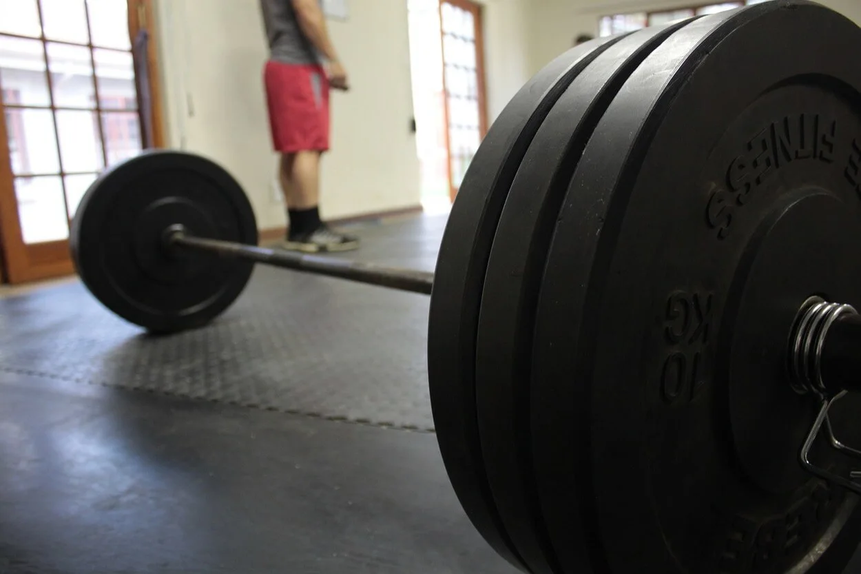 Image of weights on a barbell.