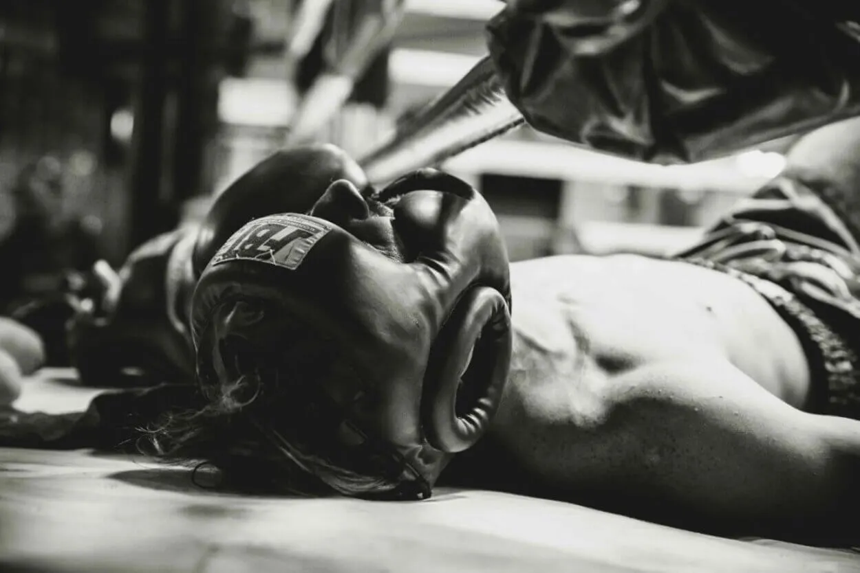 Image of a knocked out boxer.