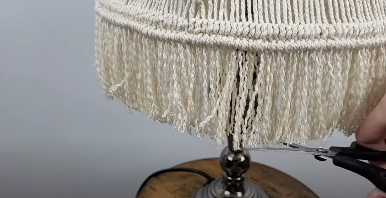 A DIY macrame lampshade