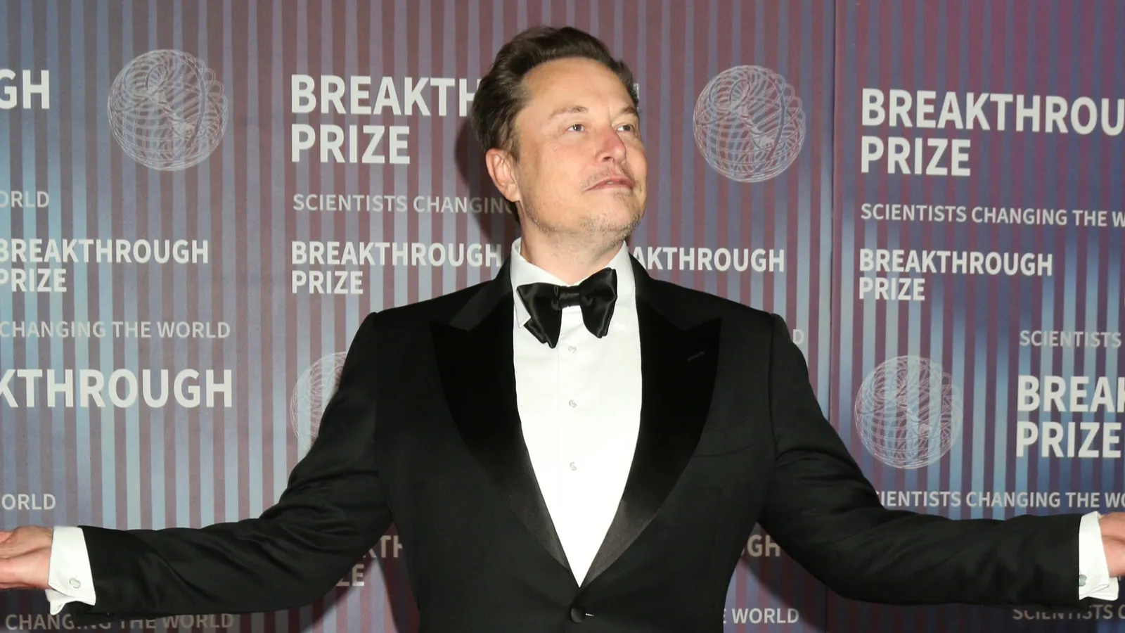Are we living in Elon Musk’s future or Mark Zuckerberg’s future?